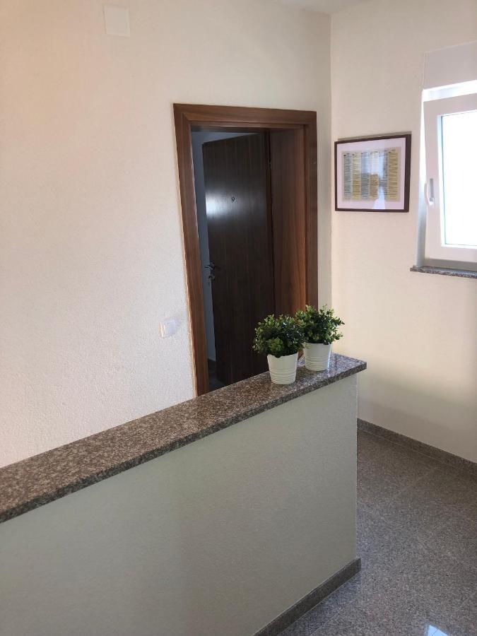 Apartmani Gavran Сукошан Екстер'єр фото